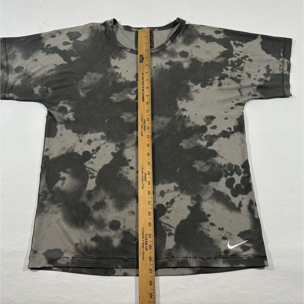 Nike T-Shirt Mens Dri-FIT All Over Print Short Sleeve Yoga Top Tie Dye Gray Sz M - Picture 6 of 12